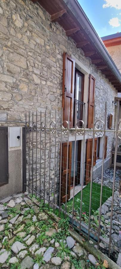 La Casetta Di Sornico Lierna Exteriör bild