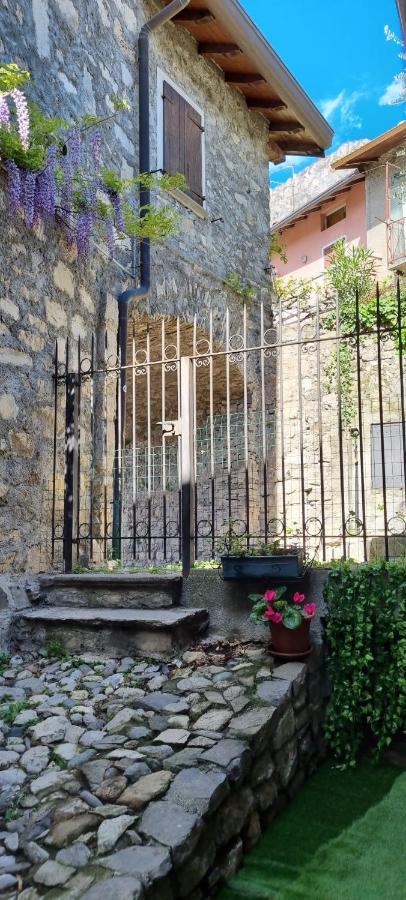 La Casetta Di Sornico Lierna Exteriör bild